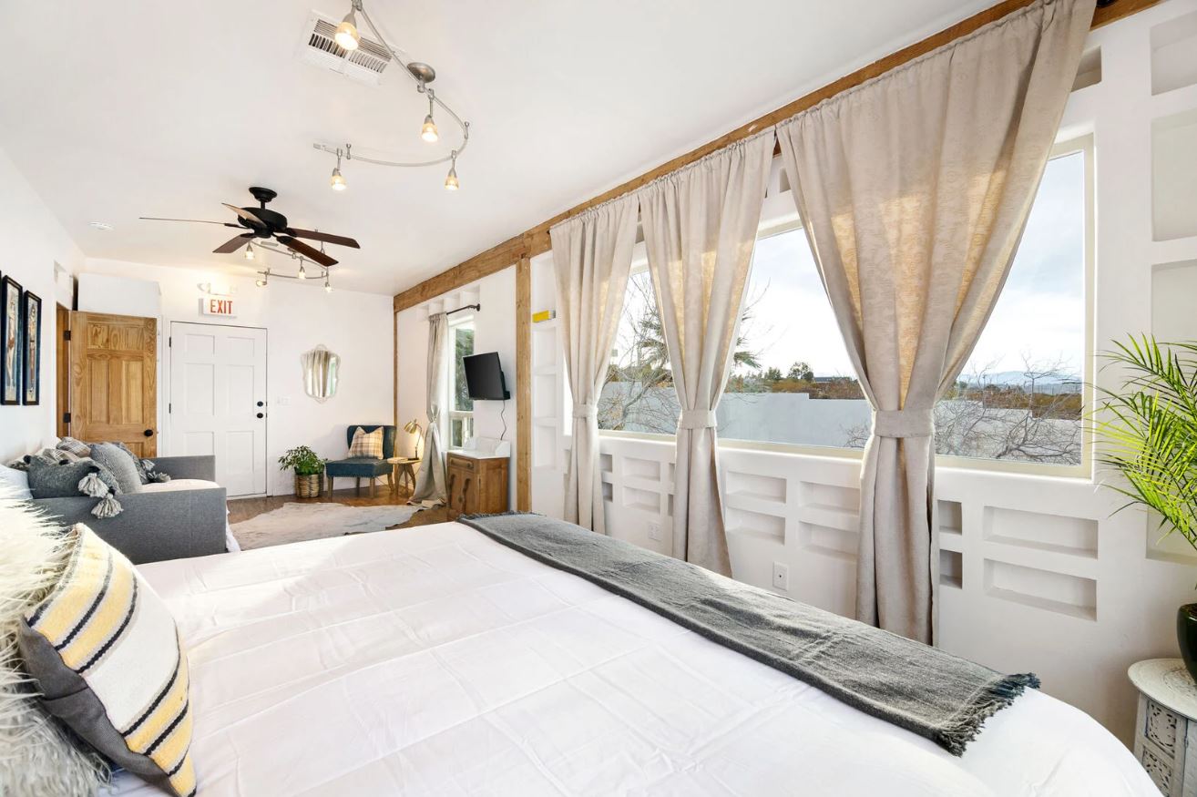 The master bedroom of House of the Rising Sun